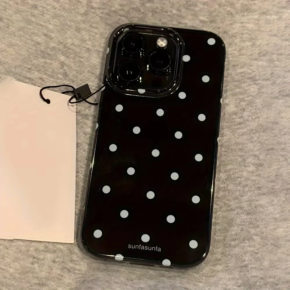 Minimalist Black and White Pol - Phone Cases Y2K のレビューと価格