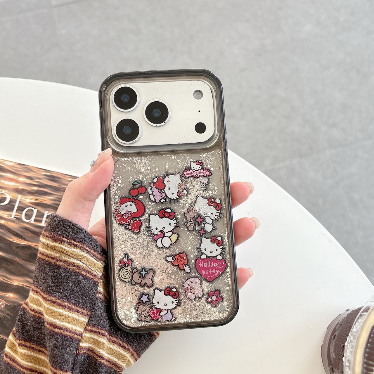 Quicksand Glitter Protection F - Cute Anime Case のレビューと価格
