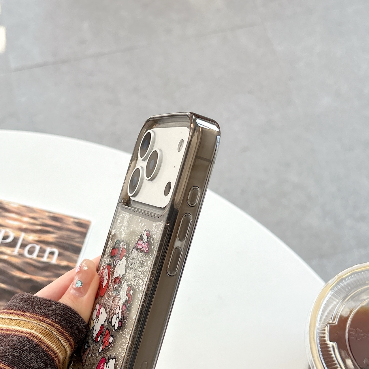 Quicksand Glitter Protection F - Cute Anime Case のレビューと価格